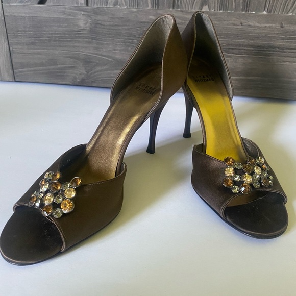 Stuart Weitzman brown satin "Blarneystone" d'orsay heels with stones EUC, sz 9.5 - Picture 2 of 7